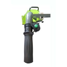 CSDE-E 3000mm Listwa wibracyjna akumulatorowa do betonu CONMEC